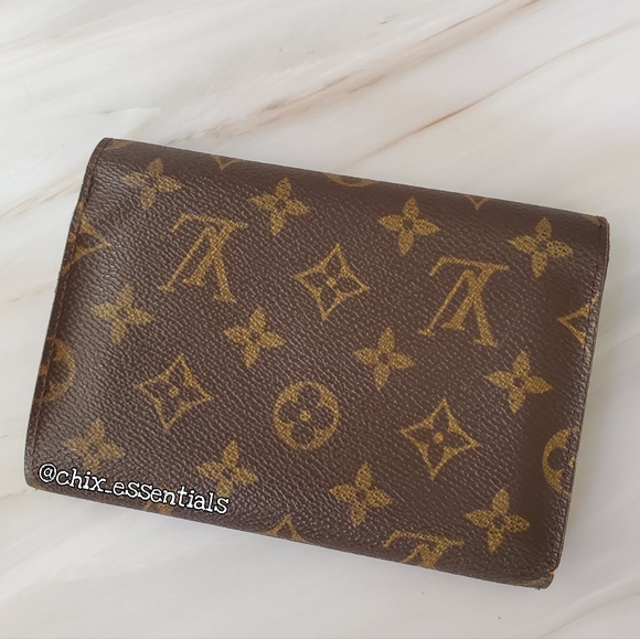 Authentic Louis Vuitton Alexandra Monogram Wallet - Picture 3 of 14